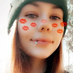 Meet your Posher, Lexi